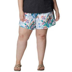 Columbia Women Plus Size Bogata Bay Printed Stretch Shorts (White Magnolia., 2X)
